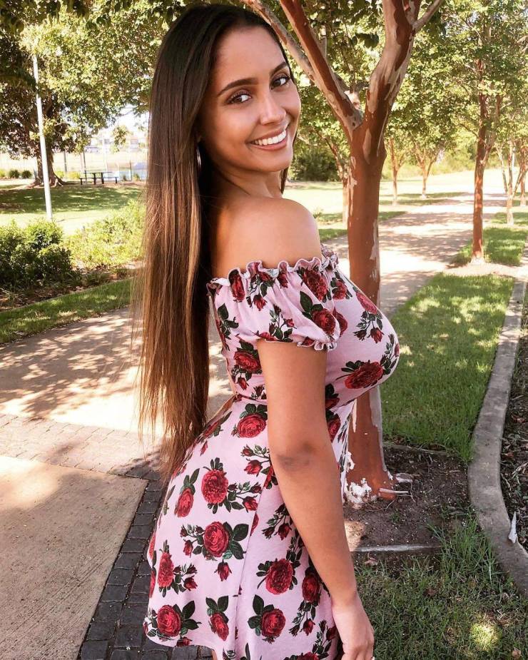 oh my those tight dresses 56 pics 6.html - 56 HD Photos | Premium Gallery 2019