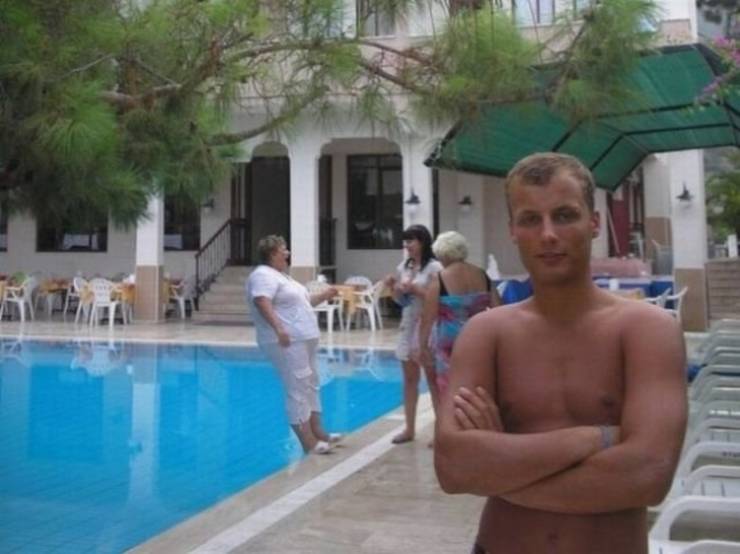 Photobombs Add A Little Spice
