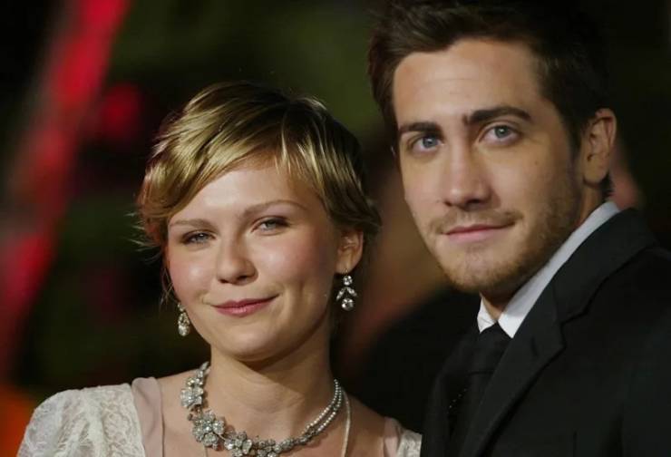 These Celebrity Couples Existed?!