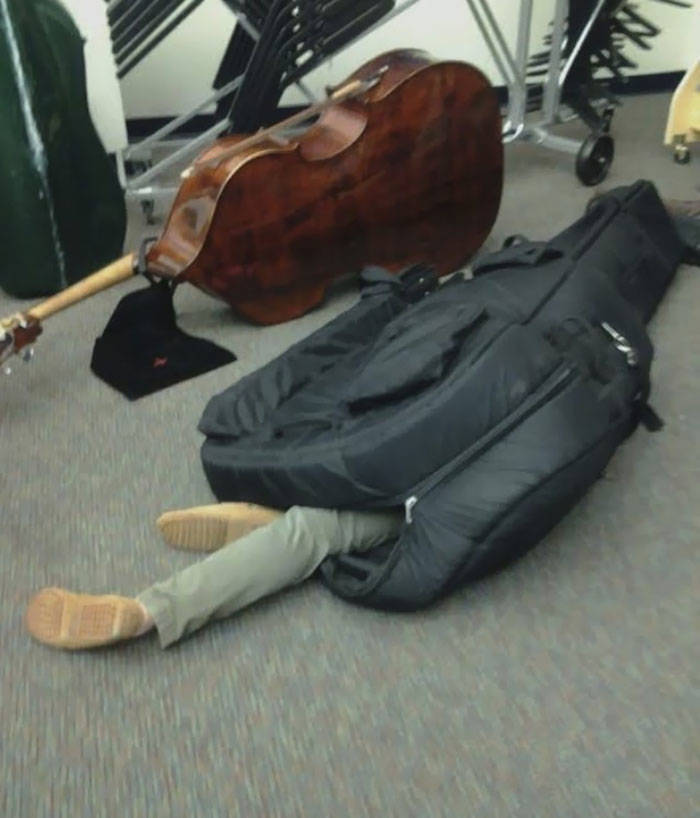 Hilarious Times People Were Caught Sleeping
