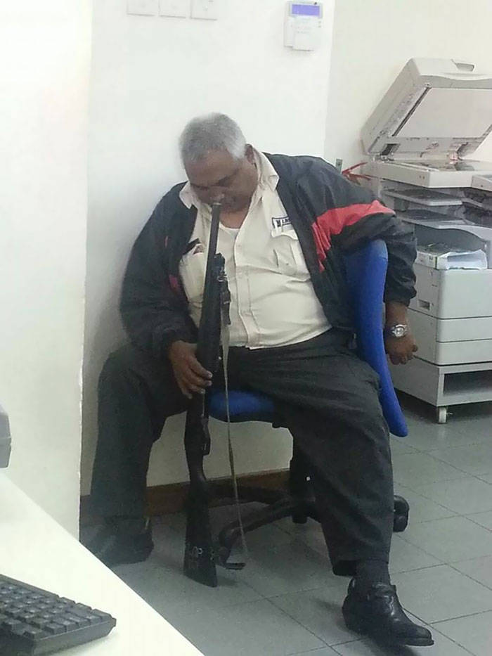 Hilarious Times People Were Caught Sleeping