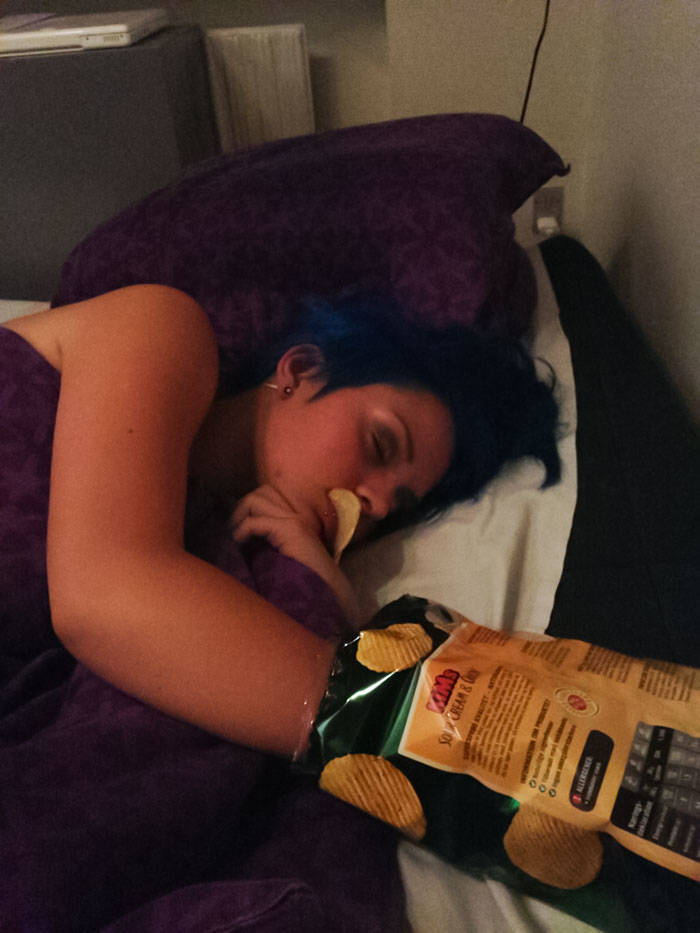 Hilarious Times People Were Caught Sleeping