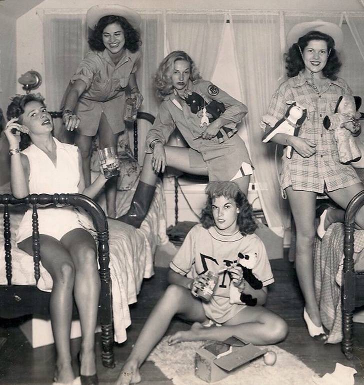 Eccentric Girls Of The Last Century