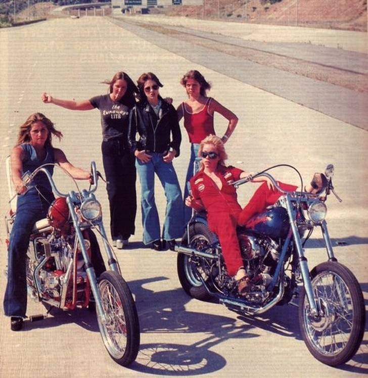 Eccentric Girls Of The Last Century