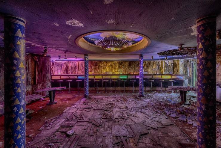 Abandoned Porn Is Pretty Real!
