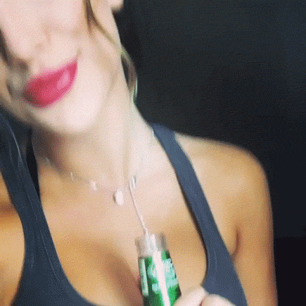 these girls know how to grab attention 32 gifs 7.html - 1 HD GIF | Premium Gallery 2019