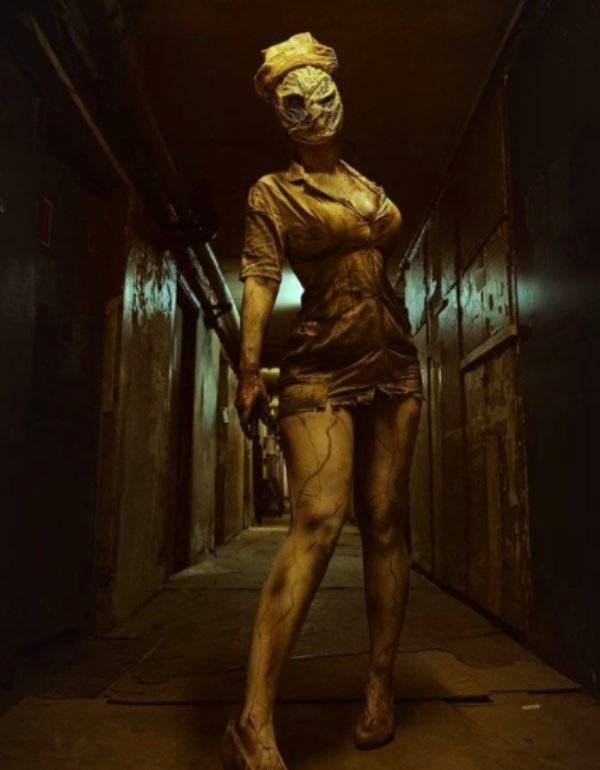 Jannet Knows A Thing Or Two About Cosplay