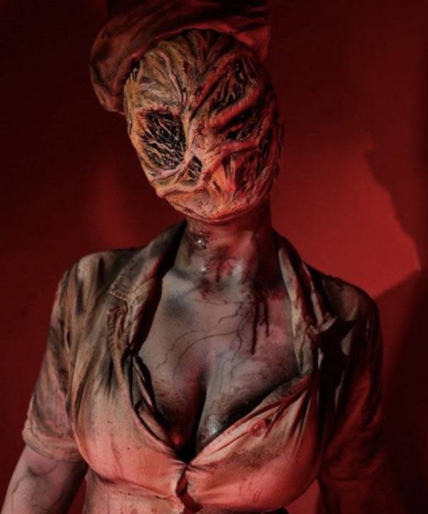 Jannet Knows A Thing Or Two About Cosplay