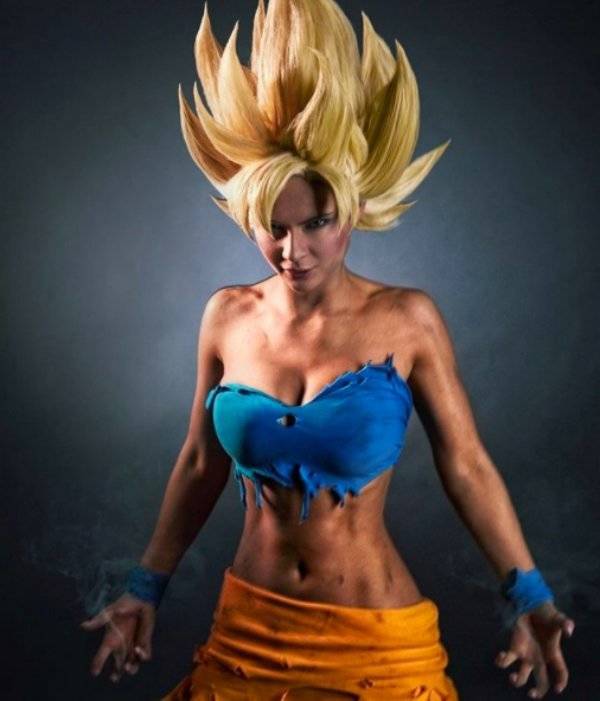 Jannet Knows A Thing Or Two About Cosplay