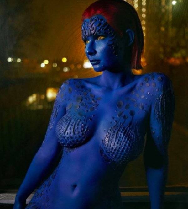Jannet Knows A Thing Or Two About Cosplay