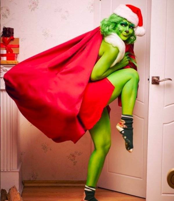 Jannet Knows A Thing Or Two About Cosplay