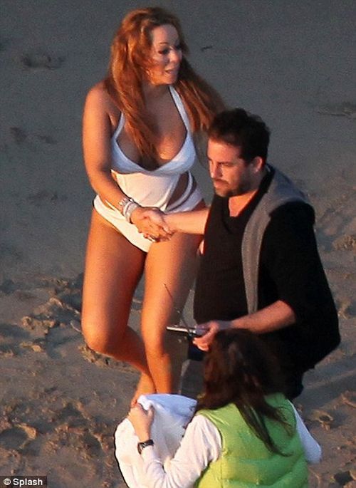 Mariah Carey is Not in Her Best Shapes (8 pics)
