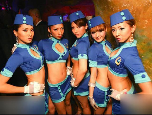 How Japanese Youth Partying (30 pics)