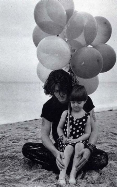 Rare Photographs of Celebrities (125 pics)