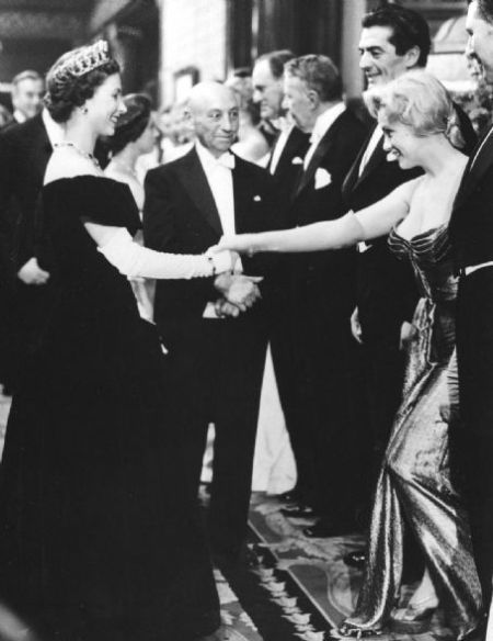 Rare Photographs of Celebrities (125 pics)