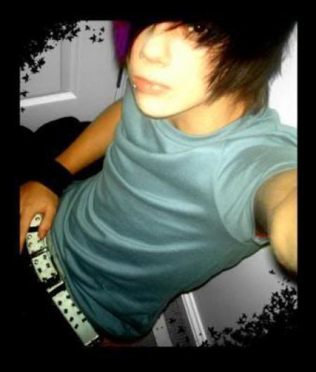 Hot Emo Boys (49 pics)