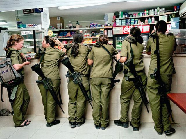 Israeli Military Girls (67 pics)