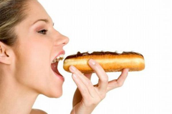 Donuts and Girls &ndash; What More to Ask! (33 pics)