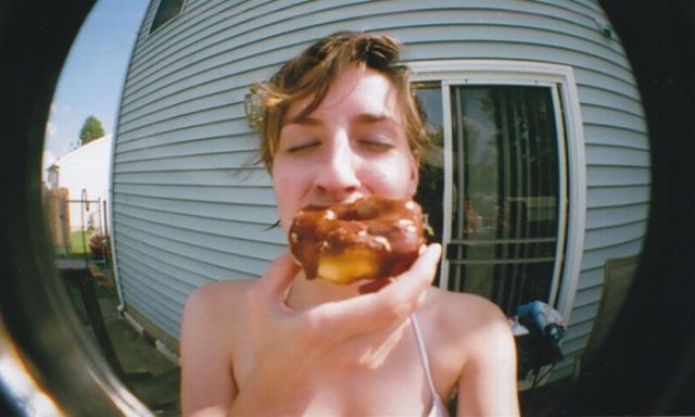 Donuts and Girls &ndash; What More to Ask! (33 pics)