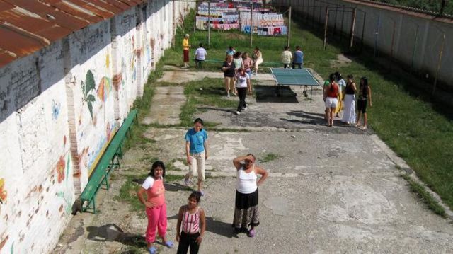 When Female Inmates Take Photos of Their Life in Prison (65 pics)