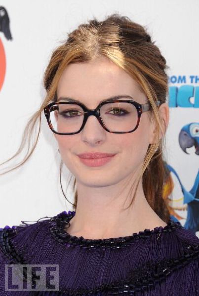 Hot Celebrities Wearing Glasses