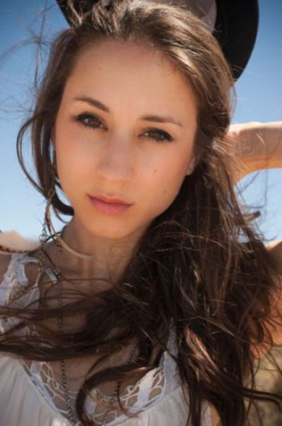 Cute Girls with Brown Eyes