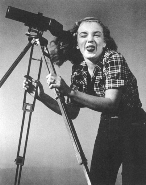Rare Photographs of Celebrities. Part 16