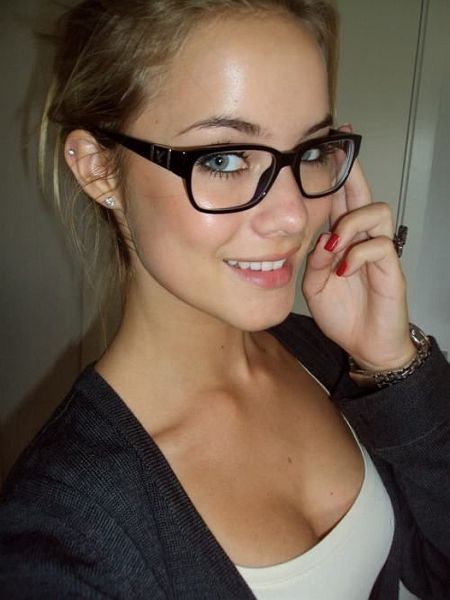 There Are Beautiful Girls Here. Part 2