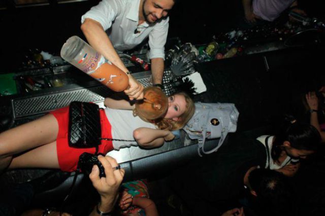 Hilarious Drunk and Wasted People. Part 10