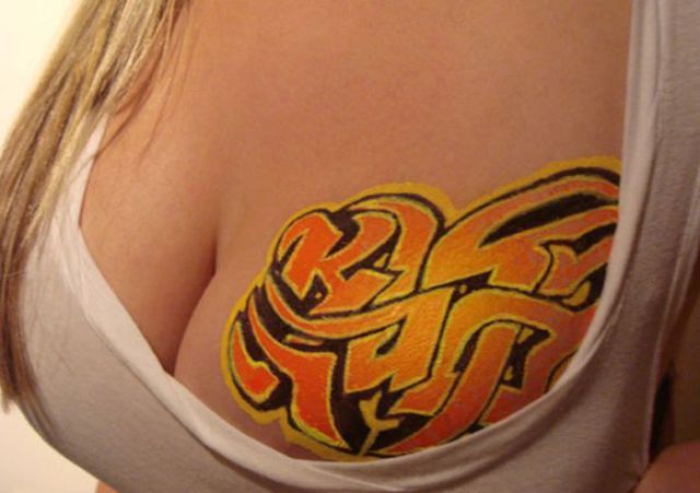 Girls with Graffiti Body Art