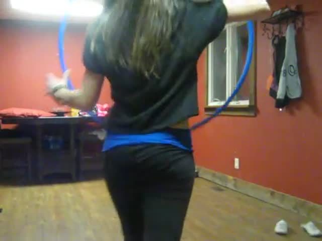 Awesome Hula Hoop Dance 