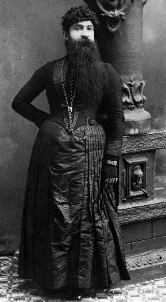 Disturbingly Odd People from the Past