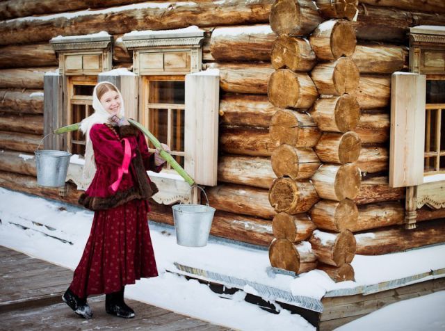 Beautiful Slavic Girls in Traditional Outfits