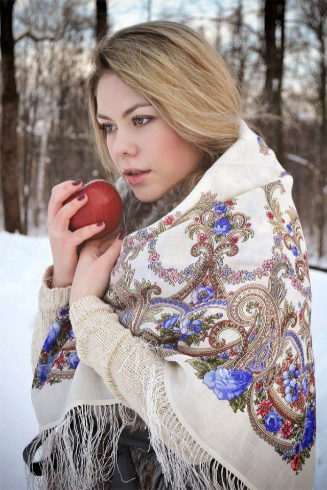 Beautiful Slavic Girls in Traditional Outfits