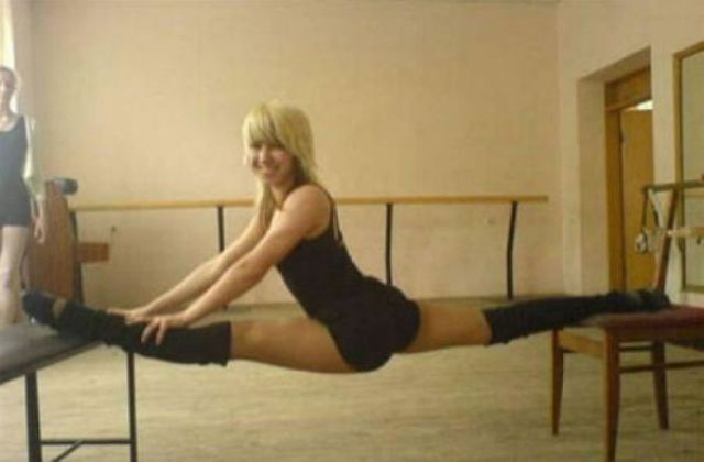 Some Sexy Stretching Girls