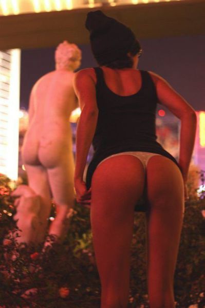 These Girls Rock Great Butts