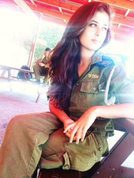 Some of the Hot Israeli Girls in Arms