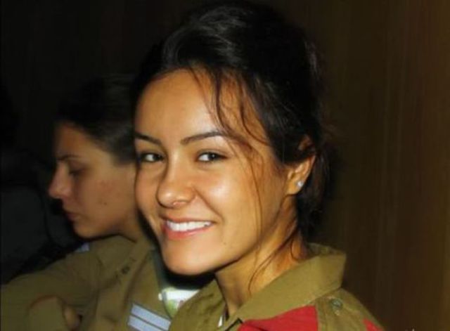 Some of the Hot Israeli Girls in Arms