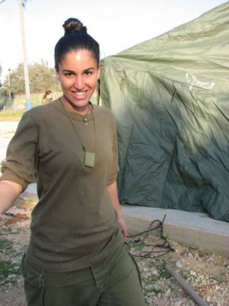 Some of the Hot Israeli Girls in Arms