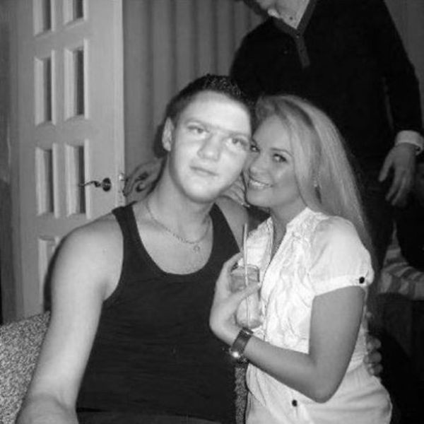 Thanks to Photoshop These Guys Have the Hottest Girlfriends