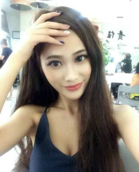 A Sex-Selling Chinese Hitchhiker