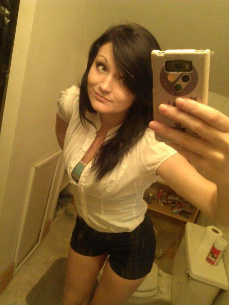 Sexy Girls Who Have Really Messy Rooms