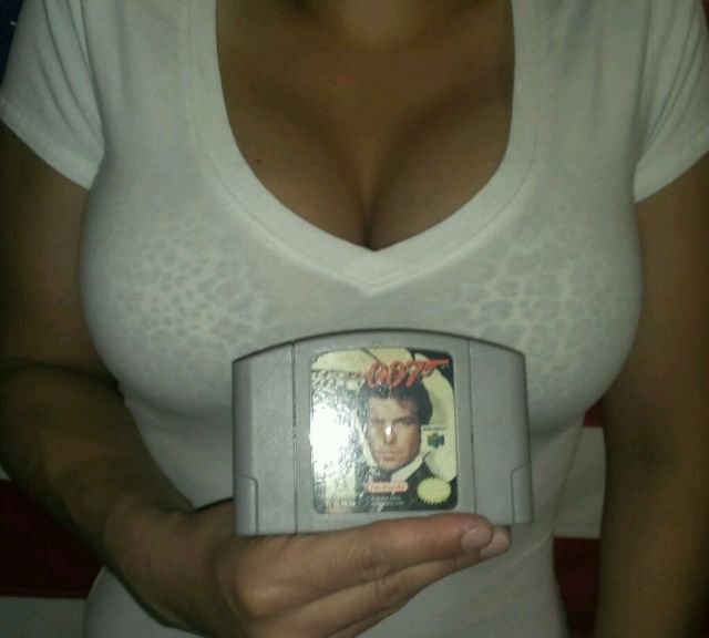 This Girl Uses Her Best Assets to Sell Video Games on eBay