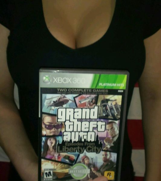 This Girl Uses Her Best Assets to Sell Video Games on eBay