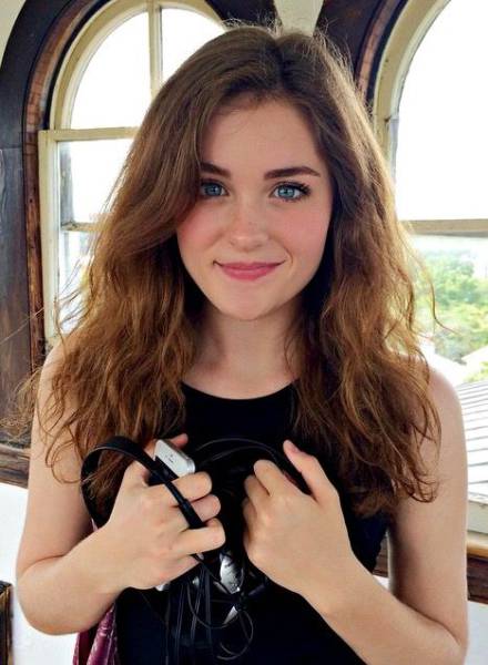 Beautiful Girls Make the World Go Around