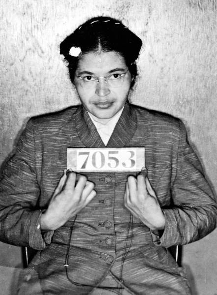 Jaw-Dropping Moments In History Captured On Camera