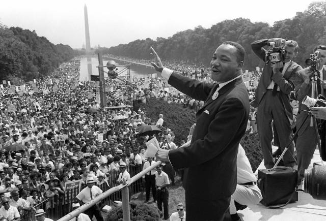 Jaw-Dropping Moments In History Captured On Camera