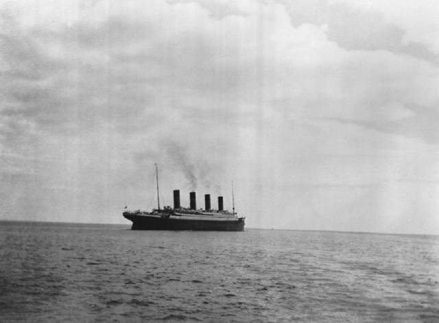 Jaw-Dropping Moments In History Captured On Camera