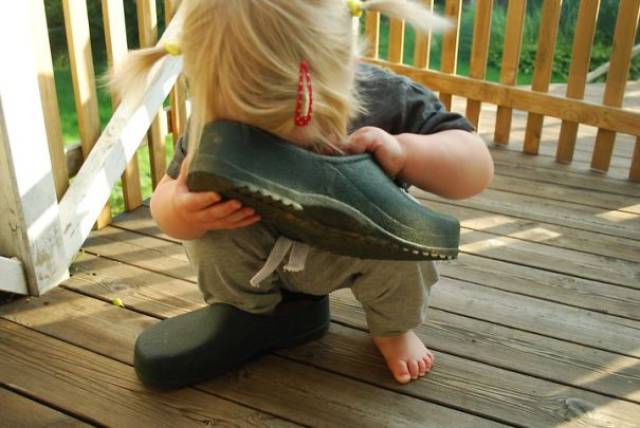 Kids That Totally Suck At Hide And Seek