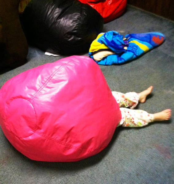 Kids That Totally Suck At Hide And Seek